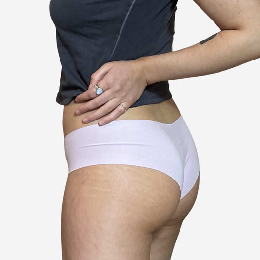 Women's breathable seamless hipster underwear in light purple color. Attached perfectly with your body with a super soft texture!