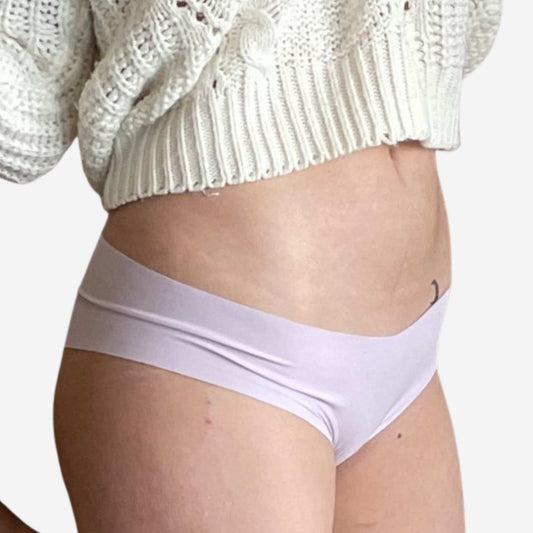 Women's breathable seamless hipster underwear in light purple color. Attached perfectly with your body with a super soft texture!
